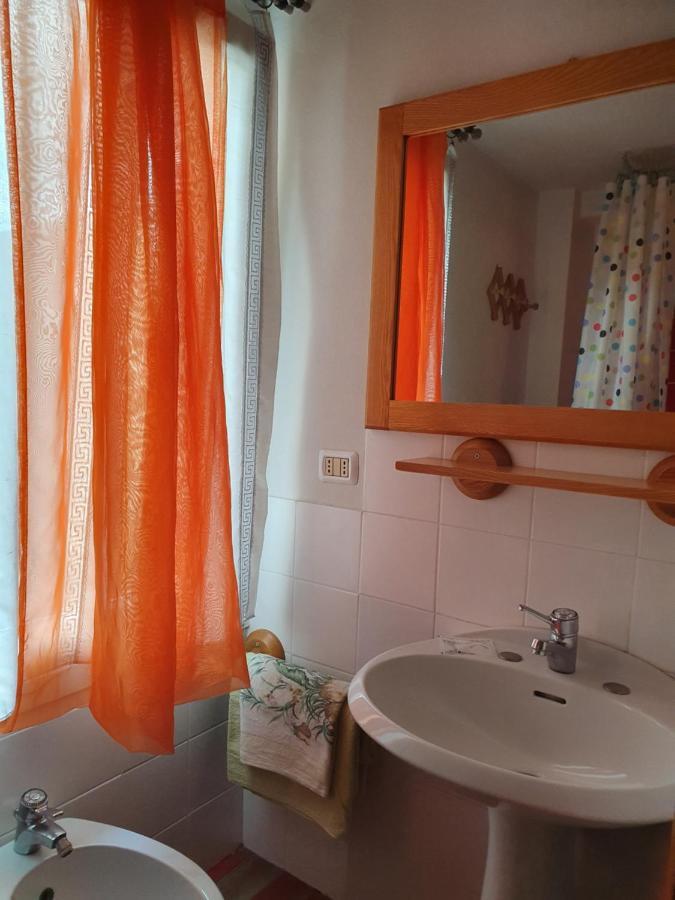 B&B Il Pettirosso Malonno Eksteriør bilde
