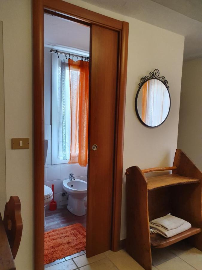 B&B Il Pettirosso Malonno Eksteriør bilde